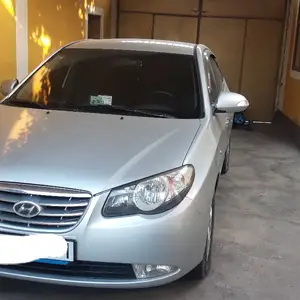 Hyundai Avante, 2010