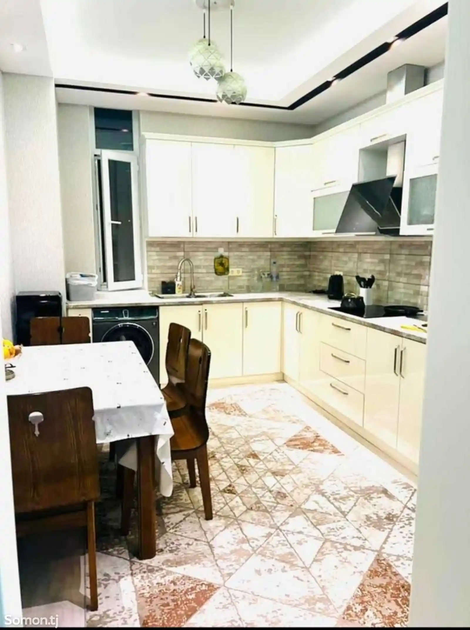 3-комн. квартира, 5 этаж, 145м², Дом печать-3