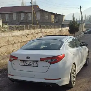 Kia K5, 2010