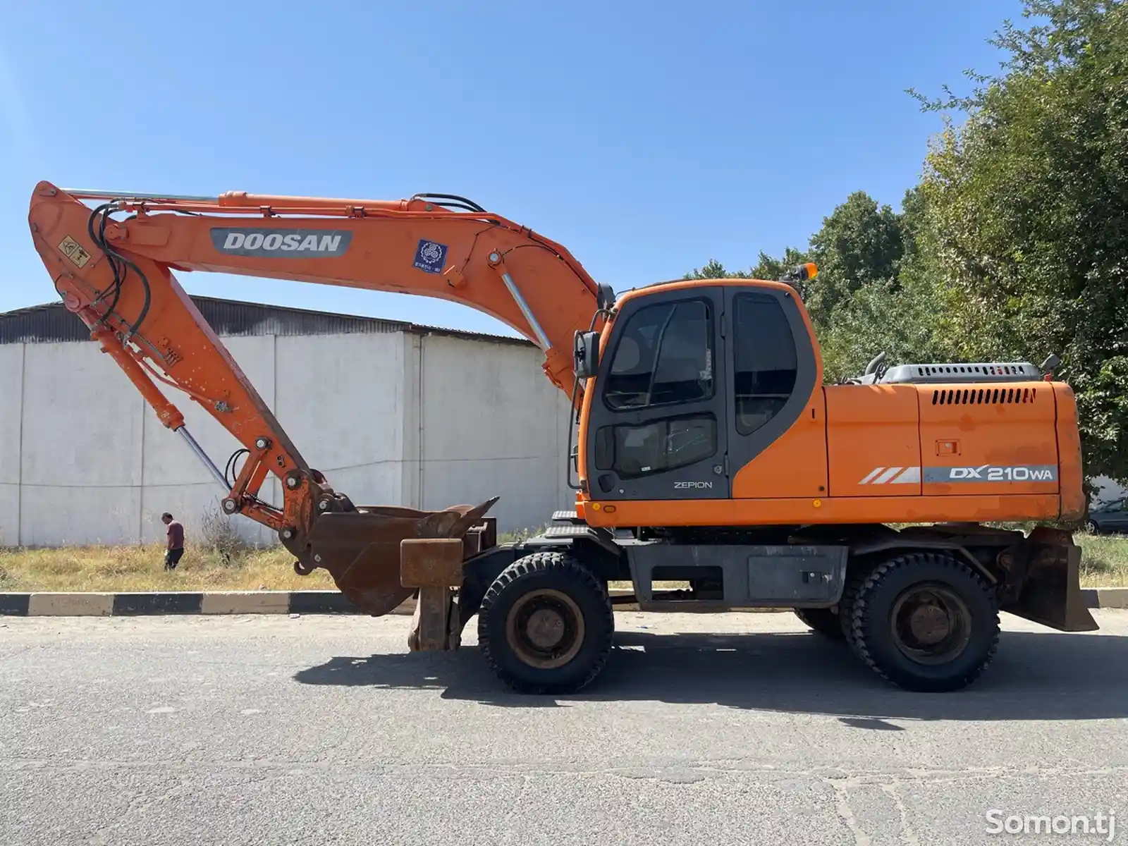 Экскаватор Doosan DX 210 WA-4