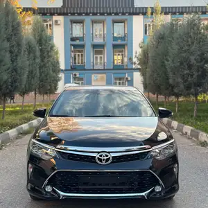 Toyota Camry, 2017