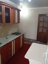 2-комн. квартира, 4 этаж, 56м², универмаг-4