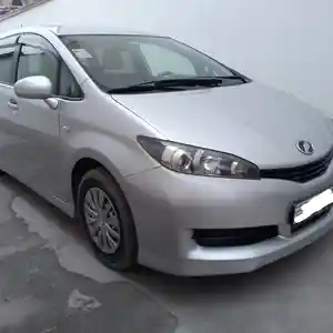 Toyota Wish, 2010