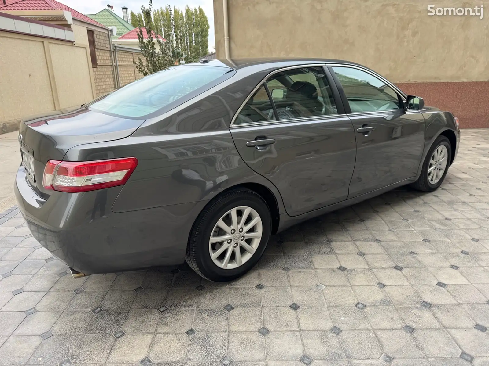 Toyota Camry, 2010-4