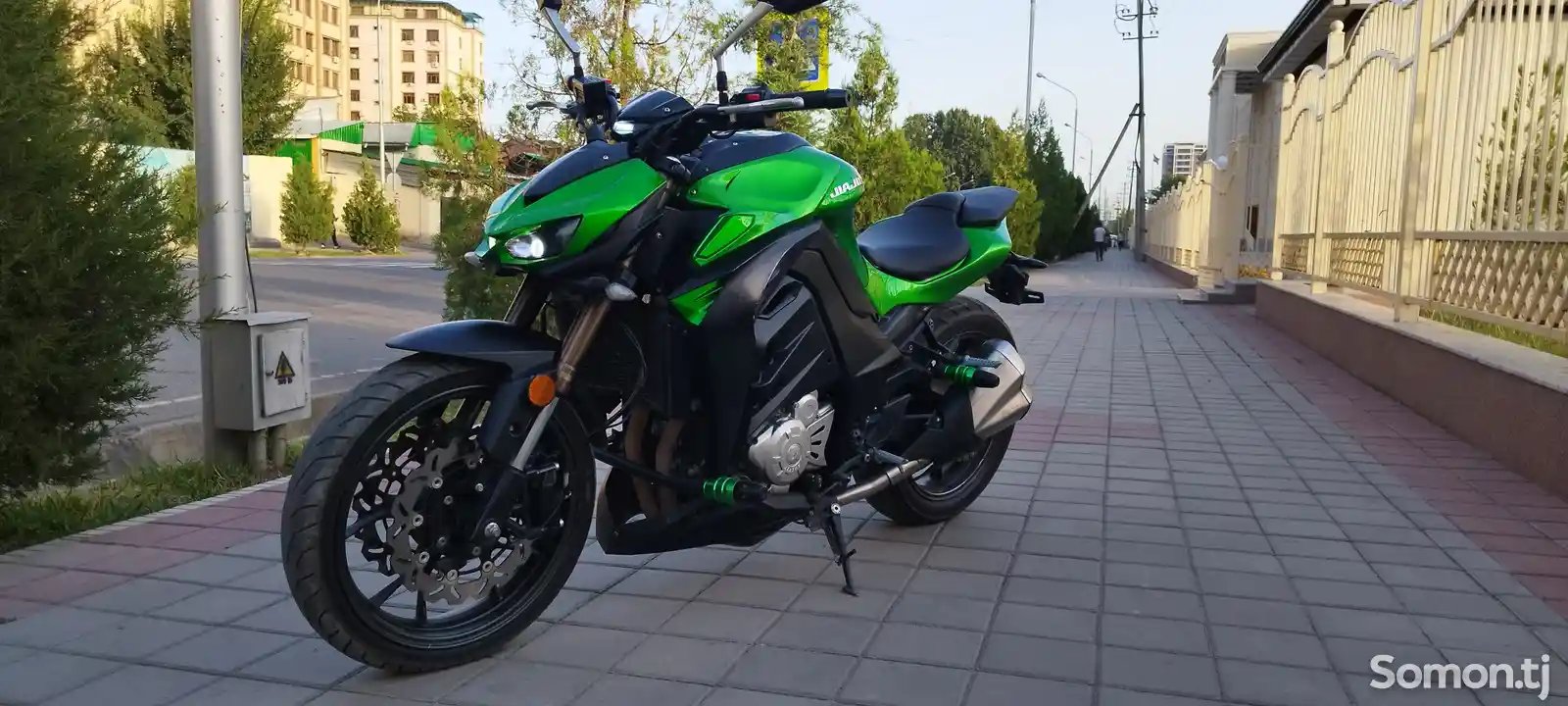 Мотоцикл Kawasaki Z1000 450 куб-9