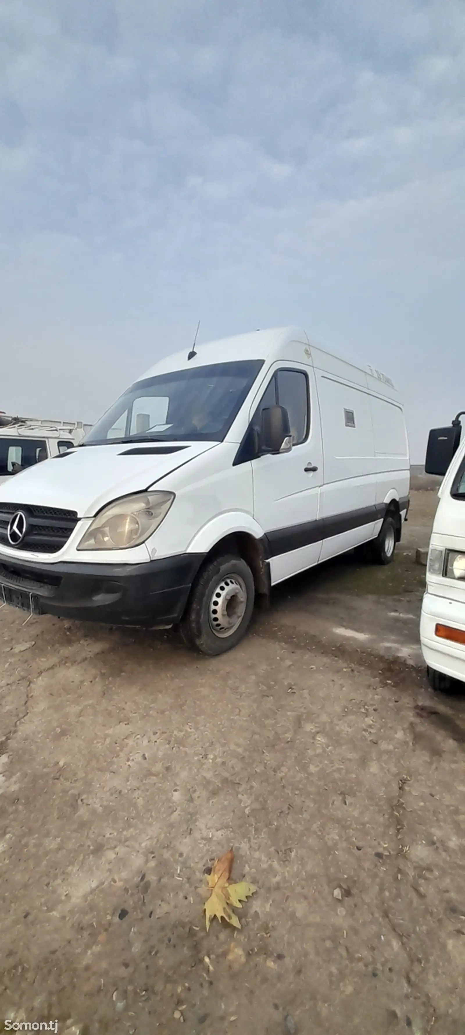 Mercedes benz sprinter-1