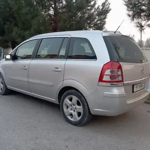 Opel Zafira, 2008