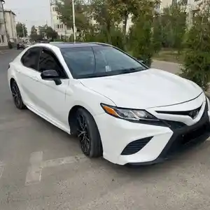 Toyota Camry, 2019