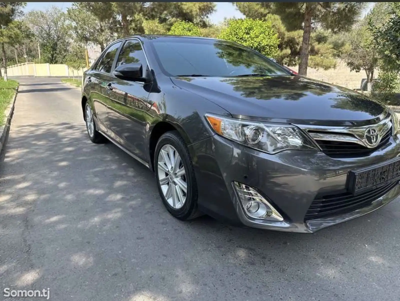 Toyota Camry, 2012-1