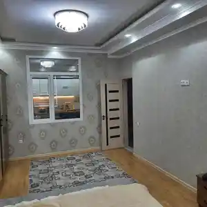 2-комн. квартира, 3 этаж, 76 м², Сино