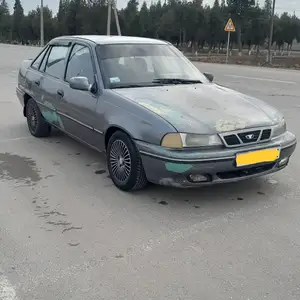 Daewoo Nexia, 1996