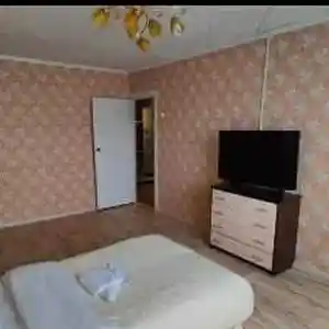 1-комн. квартира, 3 этаж, 40 м², Центр, напротив чайханы Рохат