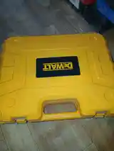 Шуруповерт DeWALT-4