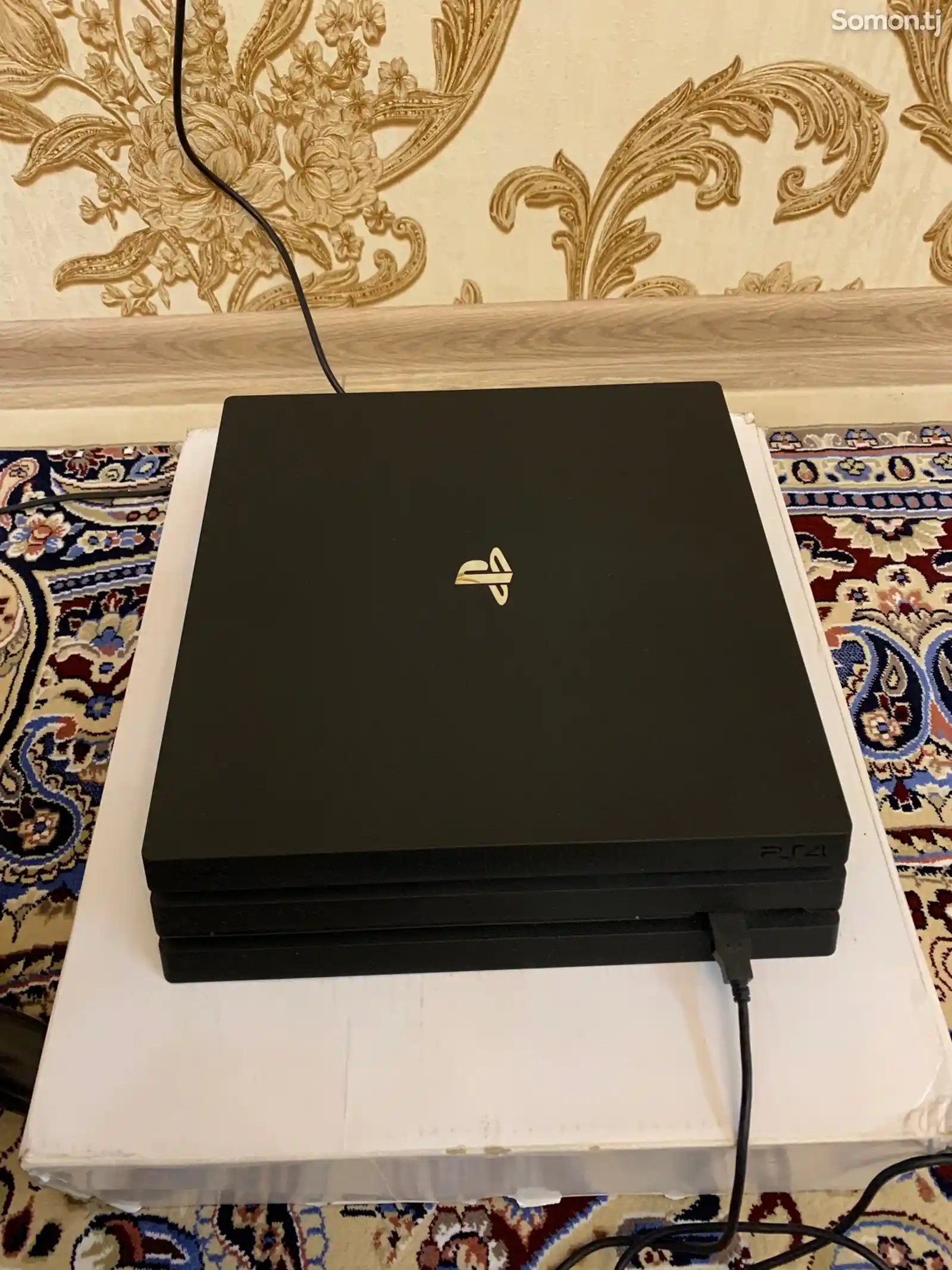 Игровая приставка Sony PlayStation 4 pro-1