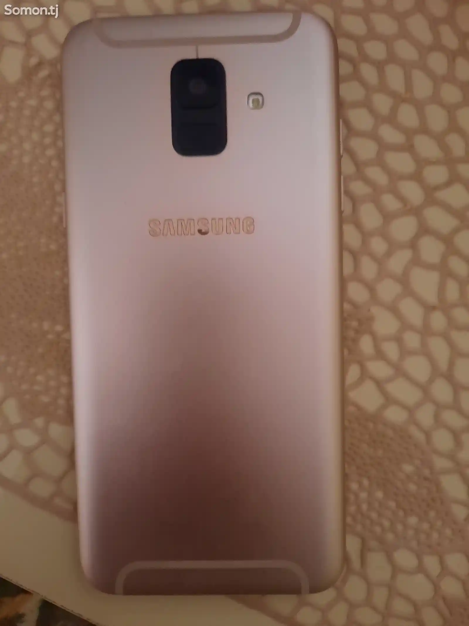 Samsung GalaxyA6-2