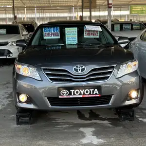 Toyota Camry, 2011