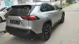 Toyota RAV 4, 2020-4