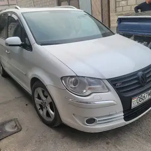 Volkswagen Touran, 2008