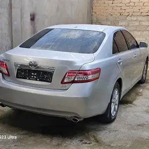 Toyota Camry, 2011