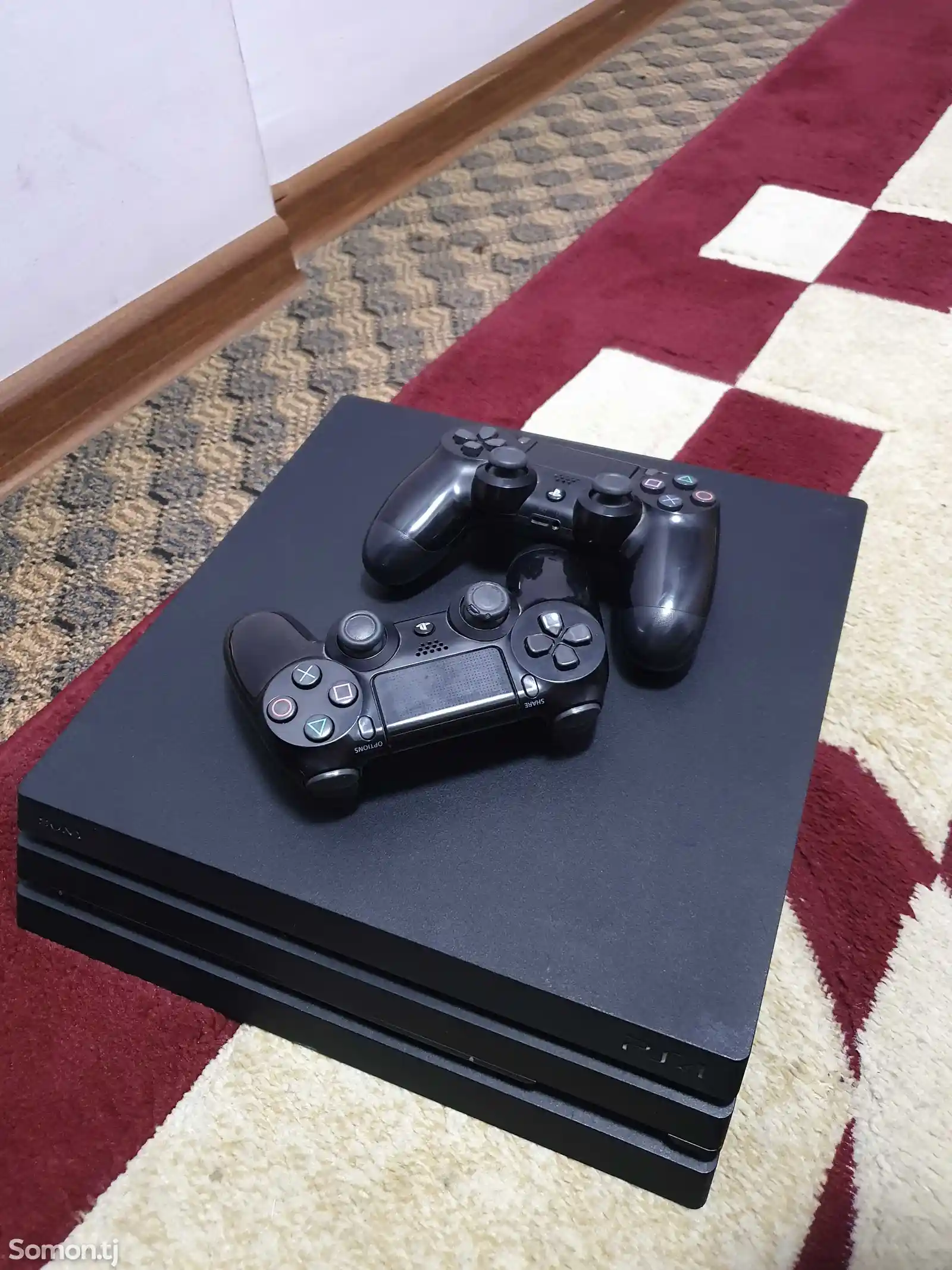 Игровая приставка Sony Playstation 4 pro-3