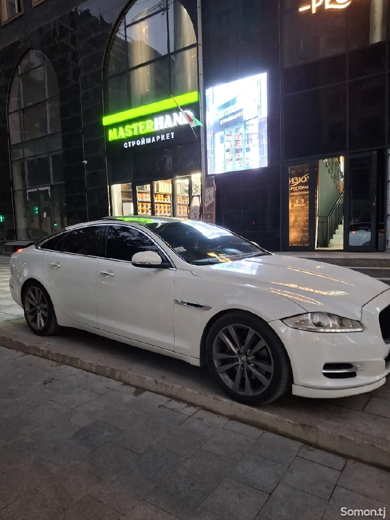 Jaguar XJ, 2013-1