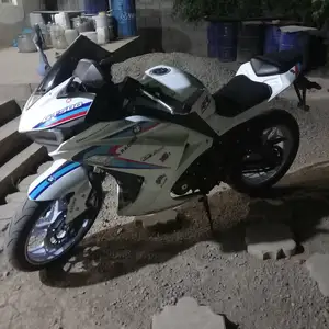 Мотоцикл Suzuki