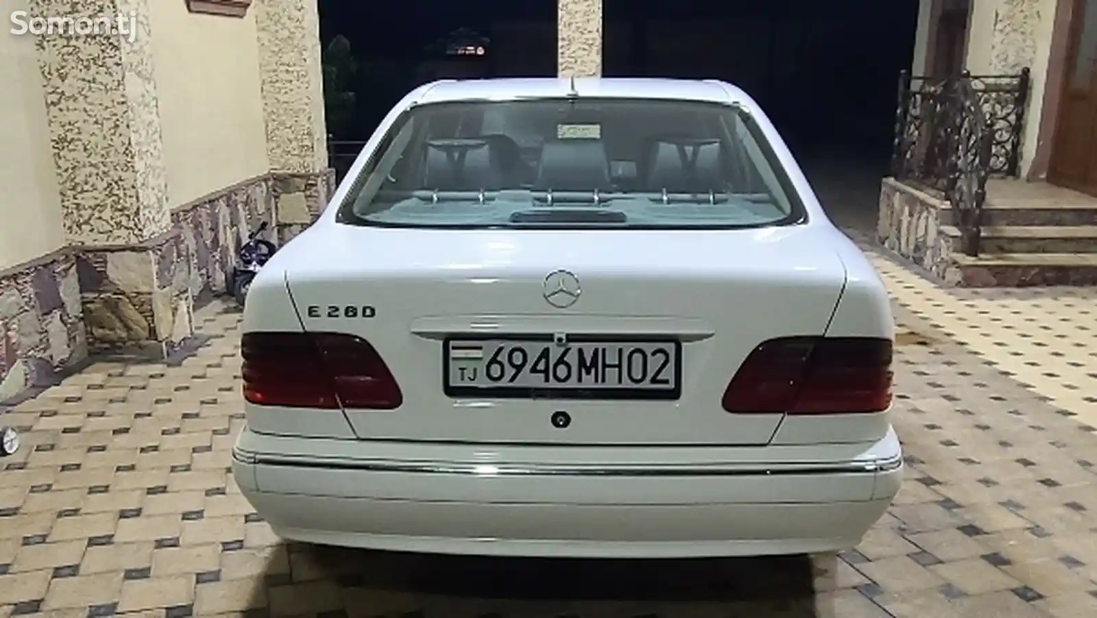 Mercedes-Benz E class, 2000-5