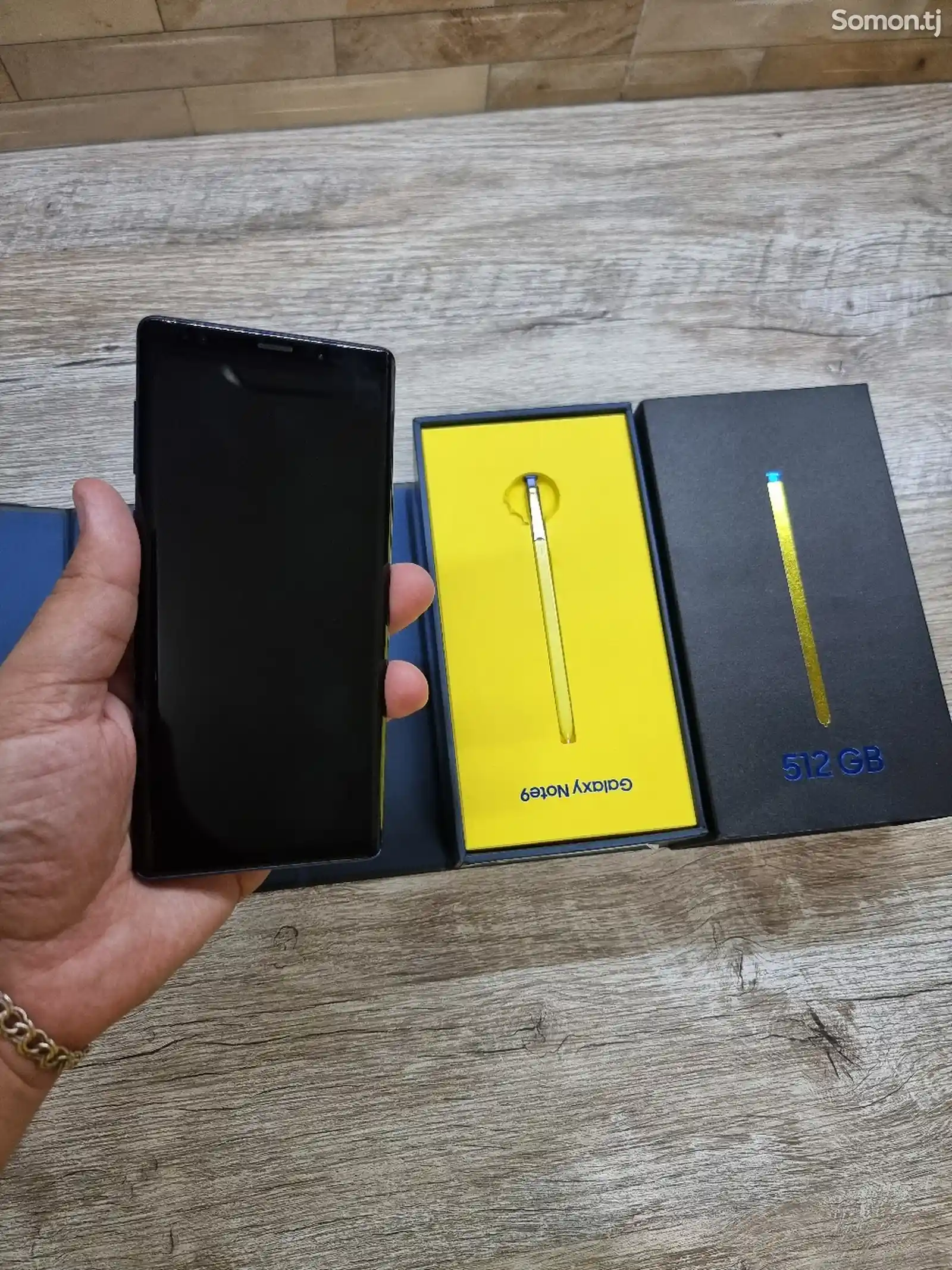 Samsung Galaxy Note 9-2