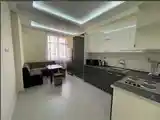 2-комн. квартира, 9 этаж, 85м², Сомони-7