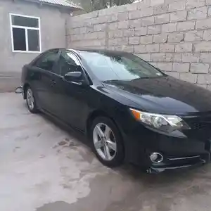 Toyota Camry, 2014