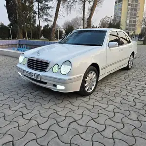 Mercedes-Benz E class, 2000