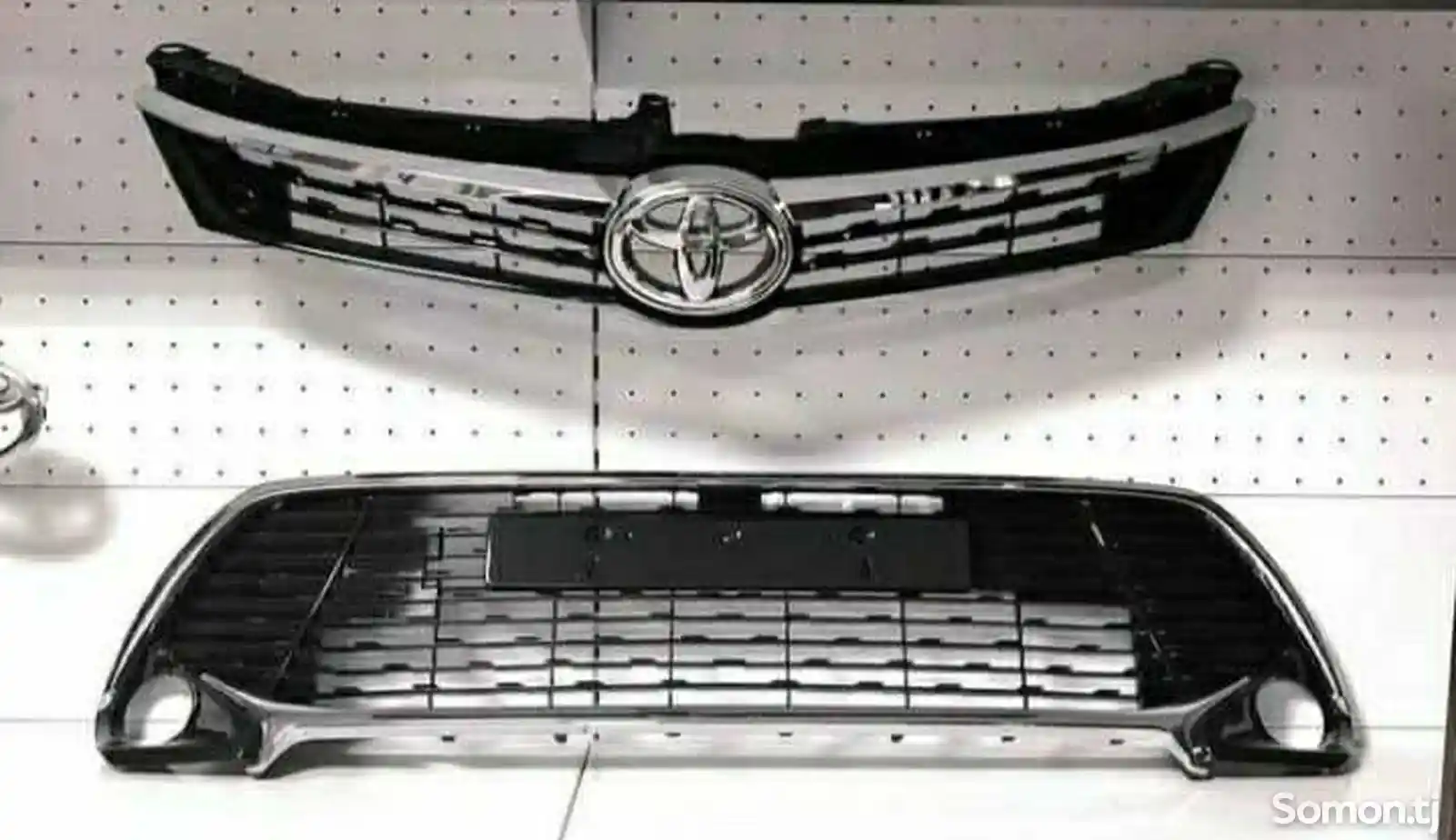 Облицовка и решетка от Toyota Camry 5 Exclusive