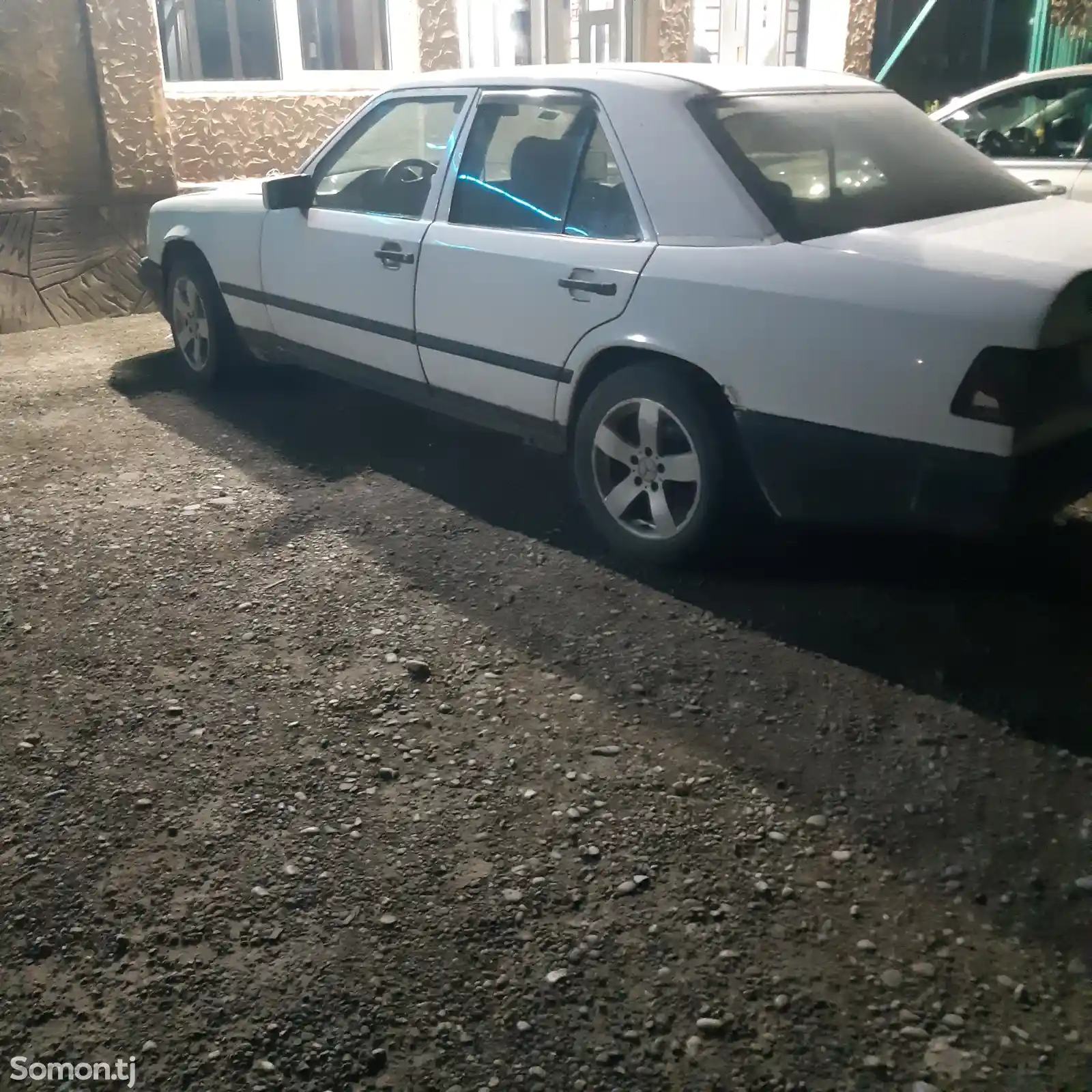 Mercedes-Benz W124, 1986-3