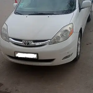 Toyota Sienna, 2006