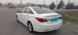 Hyundai Sonata, 2010-4