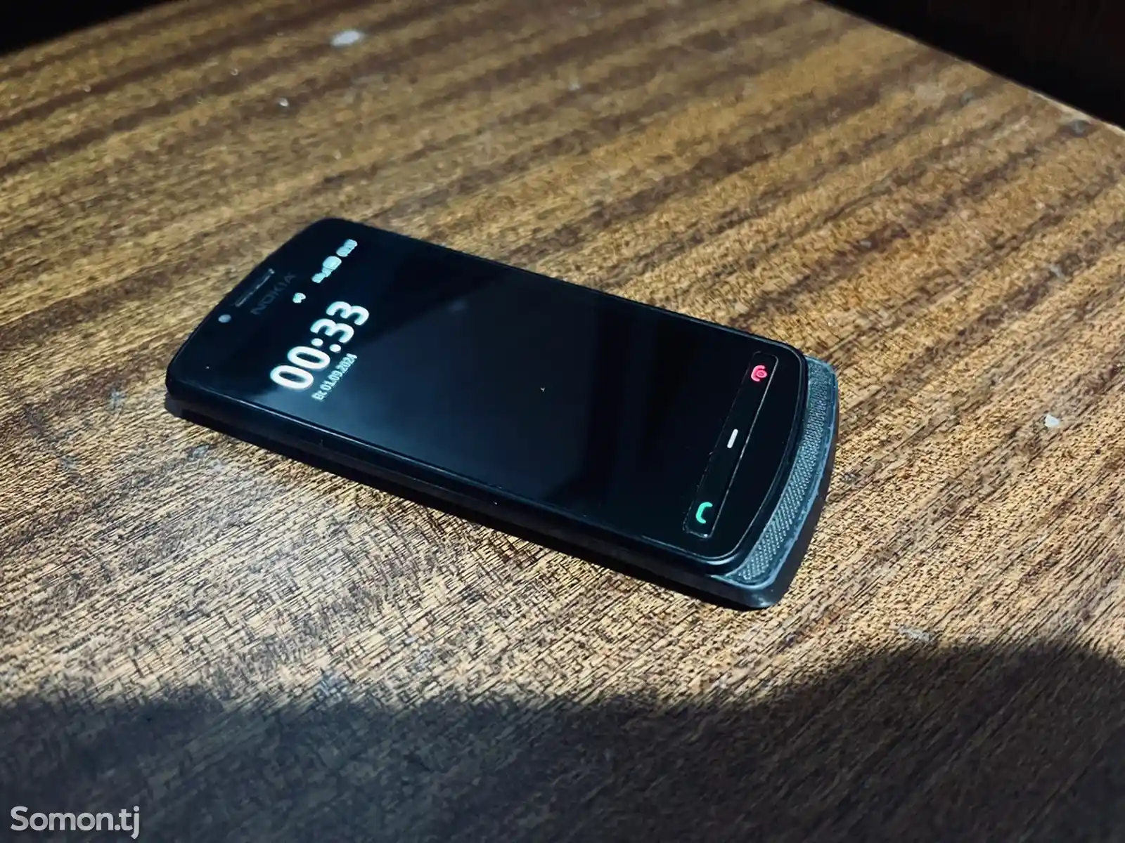 Nokia 700-1