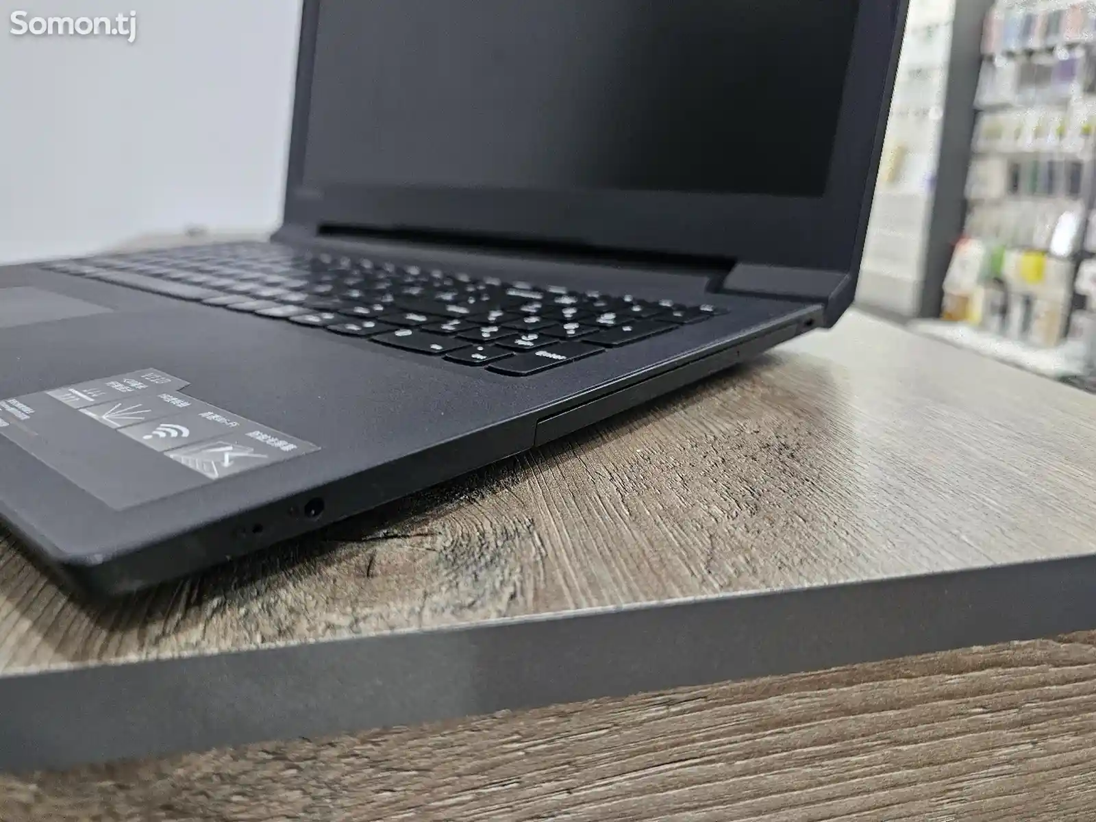Ноутбук Lenovo AMD E2-9010 / 4GB / 500GB-6