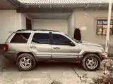 Jeep Grand Cherokee, 2000-2