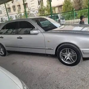 Mercedes-Benz E class, 1996