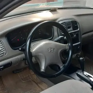 Hyundai Sonata, 2003