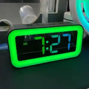 Цифровые часы-будильник