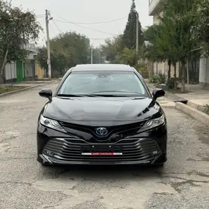 Toyota Camry, 2019