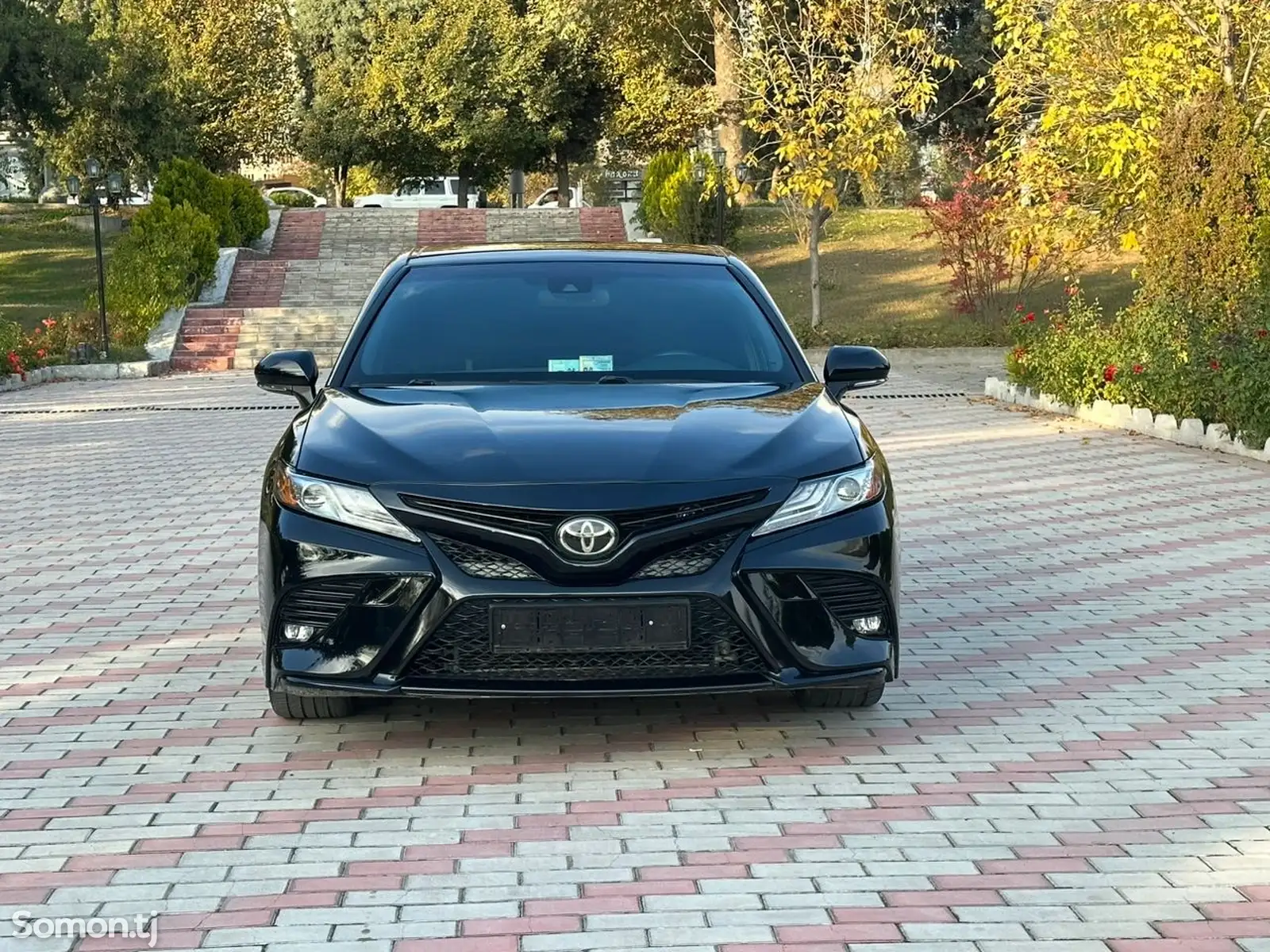 Toyota Camry, 2018-1