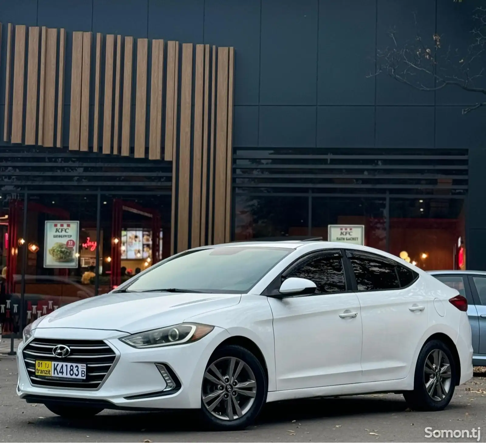 Hyundai Elantra, 2018-1