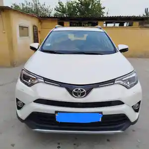 Toyota RAV 4, 2017