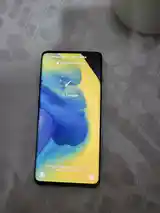 Samsung Galaxy S10+-3