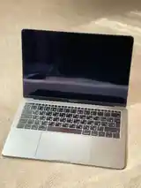 Ноутбук Apple MacBook Pro 13 Retina 2017 8/256Gb-2