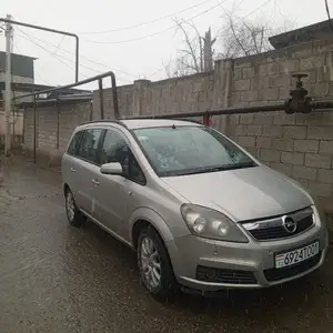 Opel Zafira, 2006