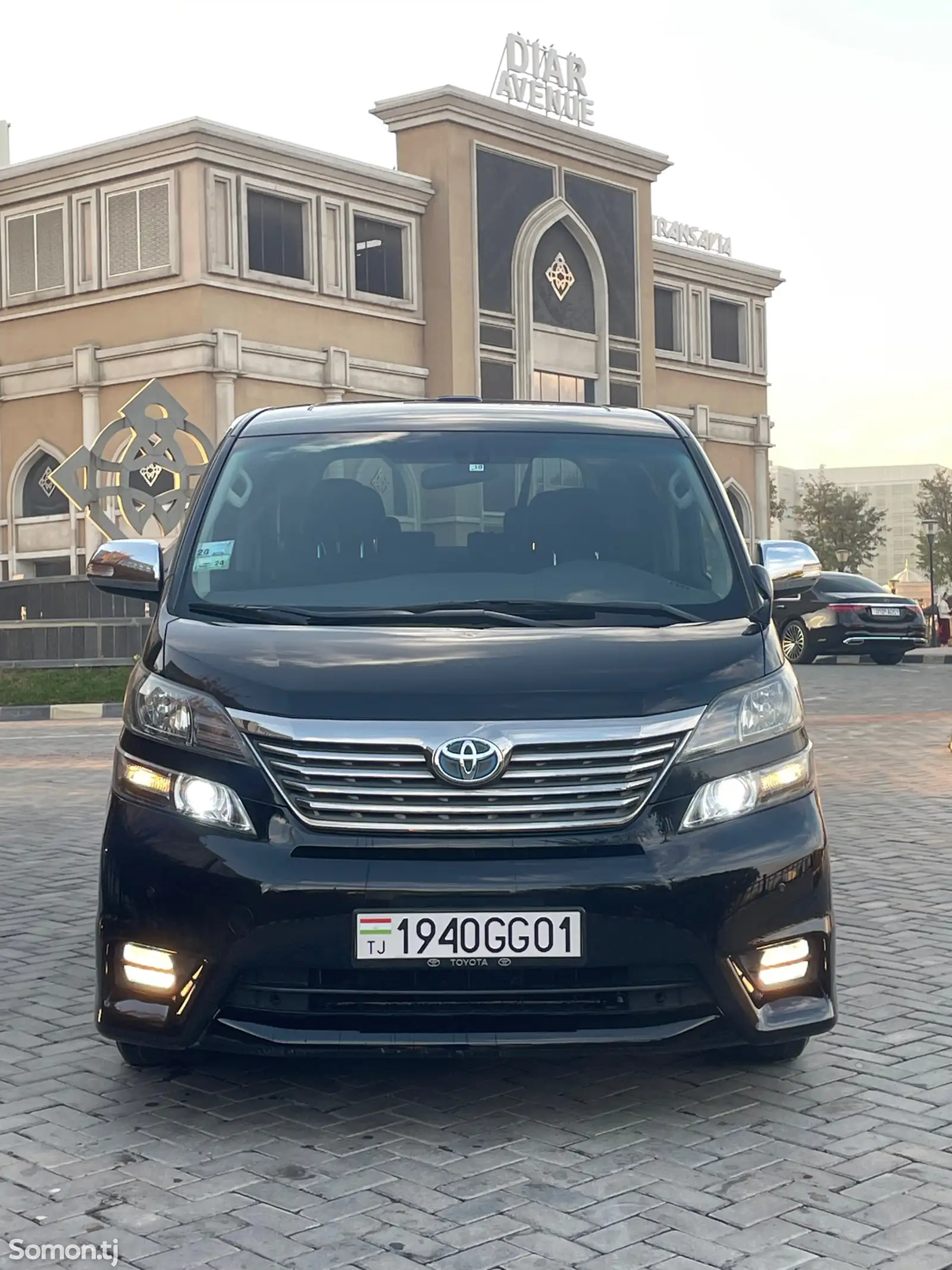 Toyota Vellfire, 2014-1