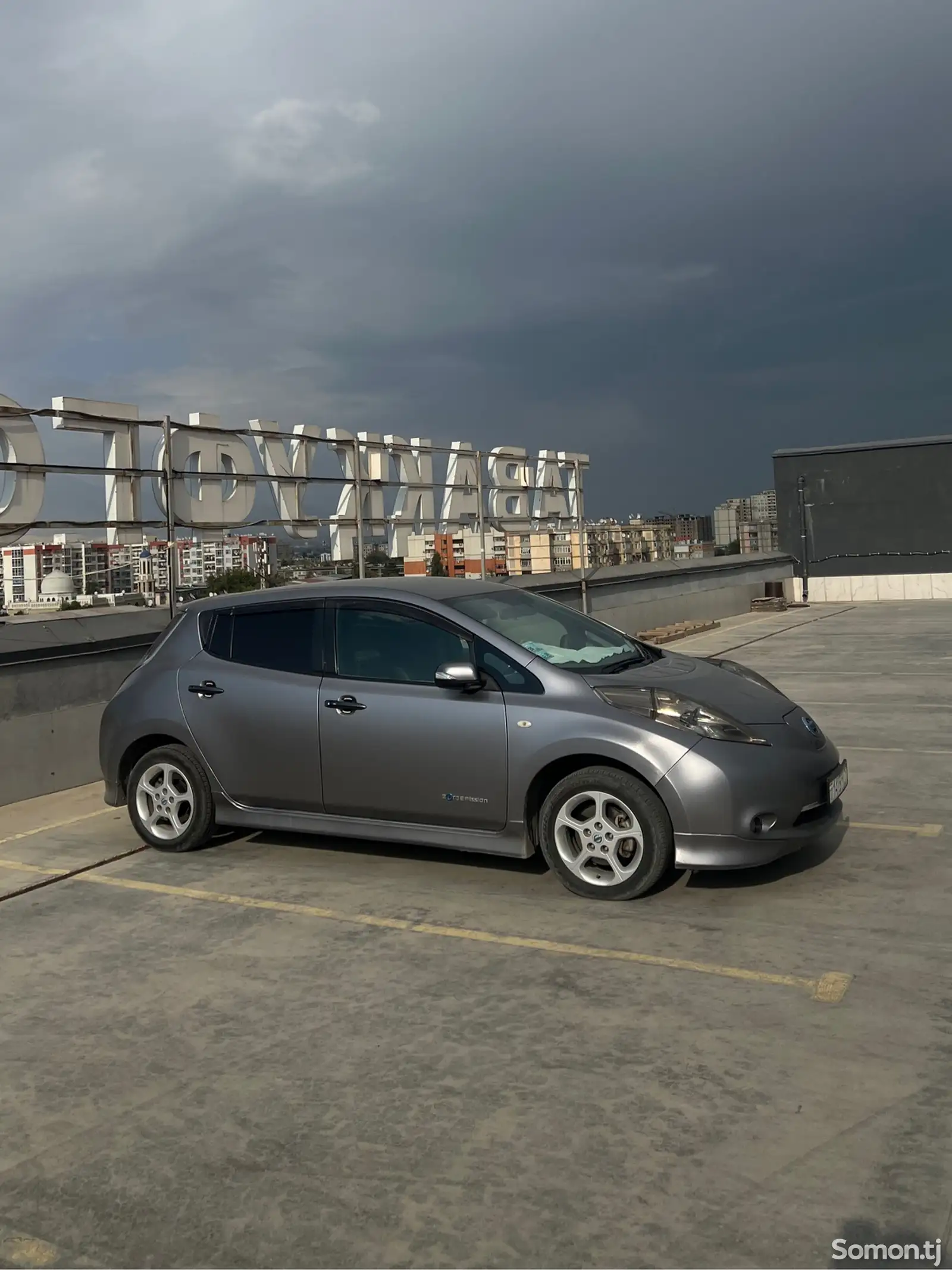 Nissan Leaf, 2012-1